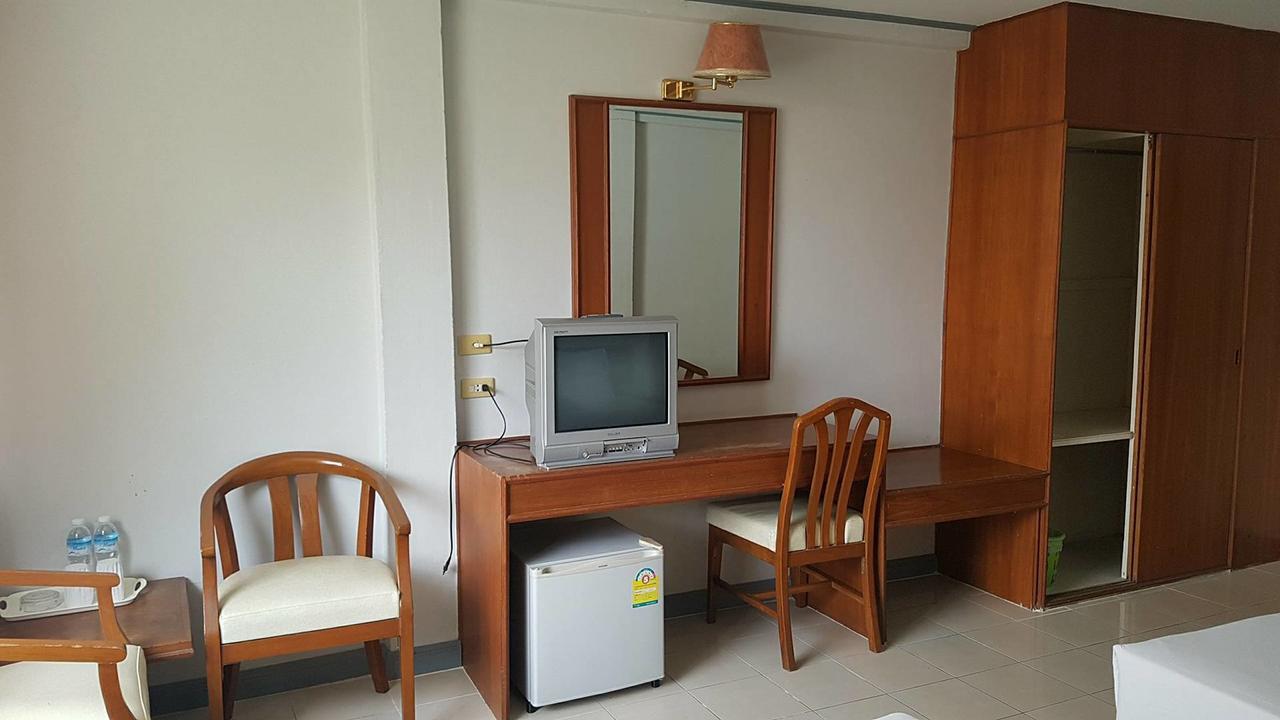 Pachara Hotel And Restaurant Suphanburi Zewnętrze zdjęcie