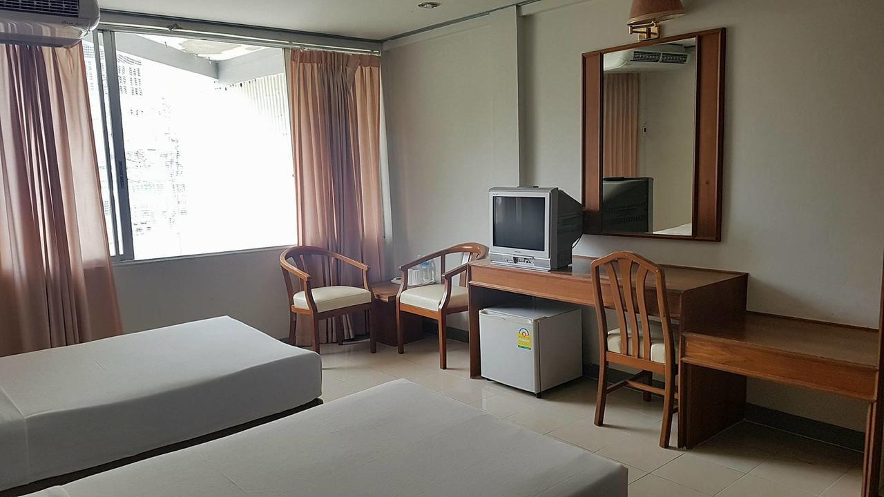 Pachara Hotel And Restaurant Suphanburi Zewnętrze zdjęcie