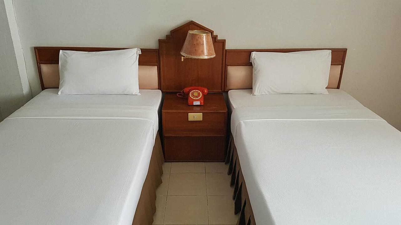 Pachara Hotel And Restaurant Suphanburi Zewnętrze zdjęcie